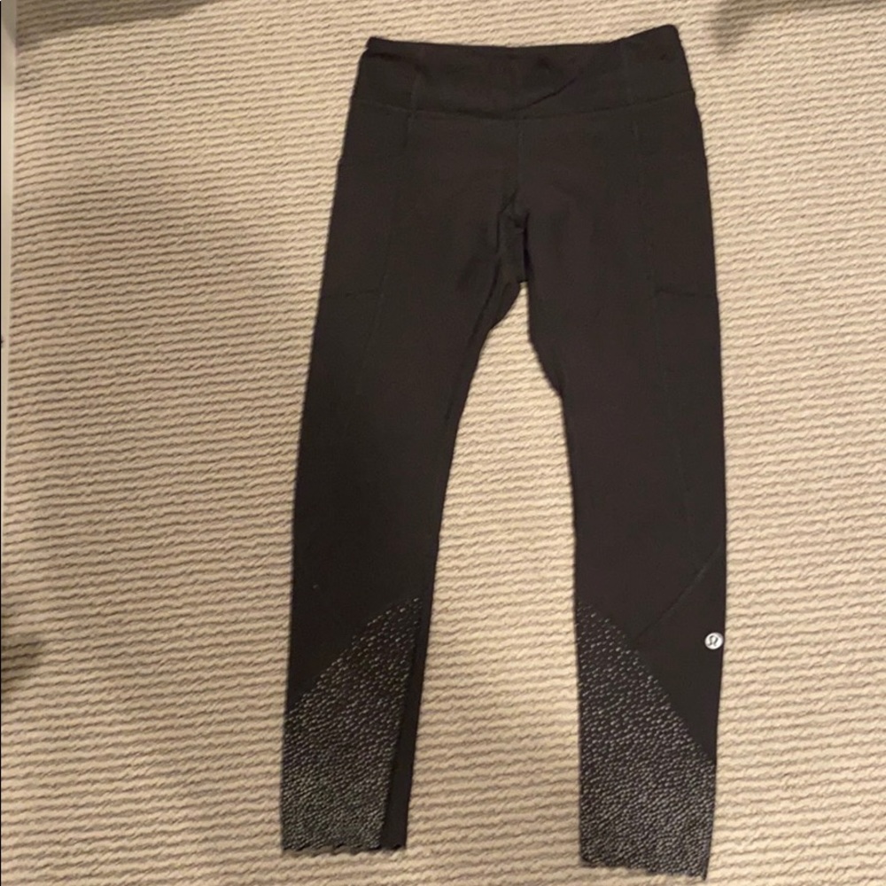 Lululemon 7/8 Tight size 6 Black